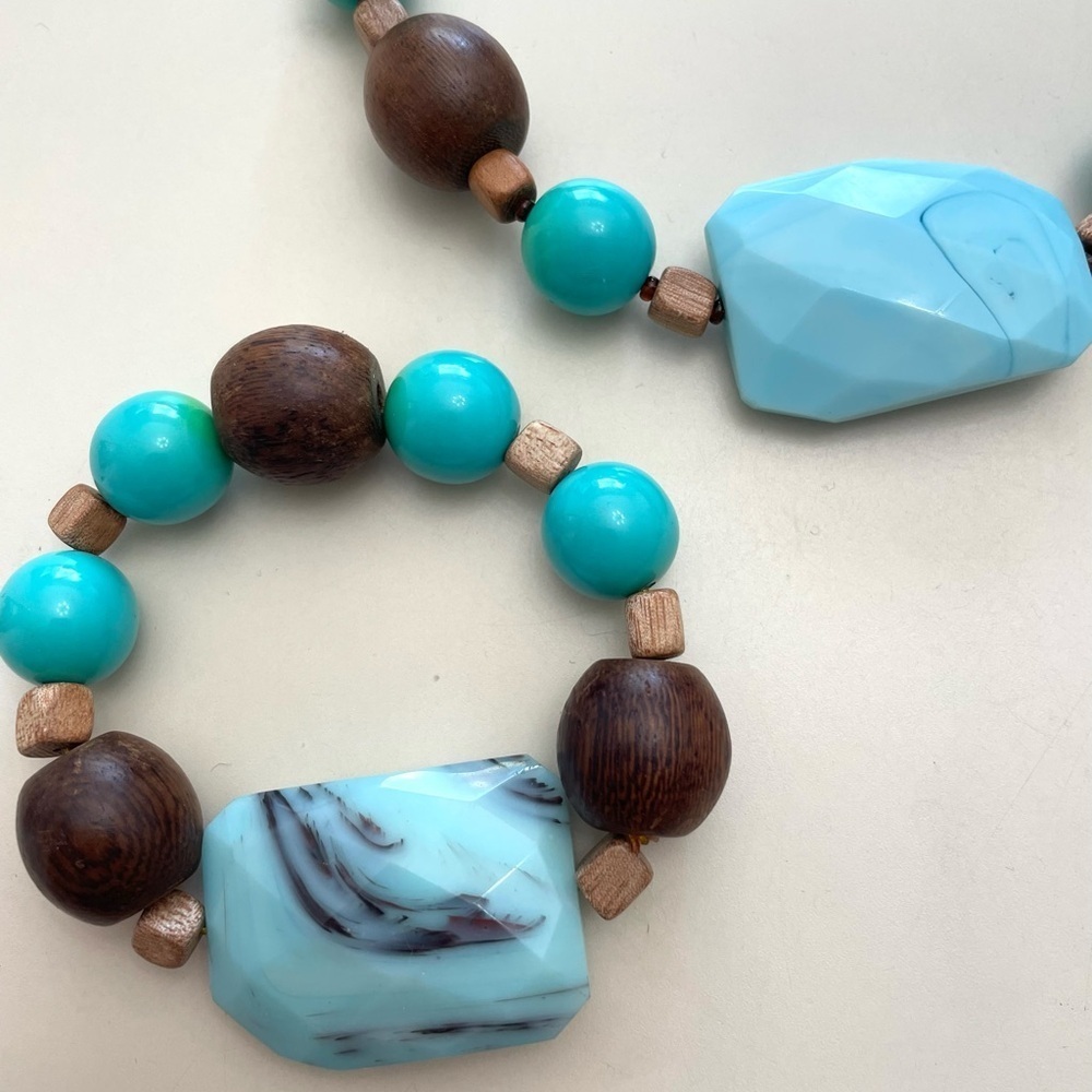 Turquoise and Brown Beaded Necklace and Bracelet Set Western Rodeo Festival - Picture 4 of 5